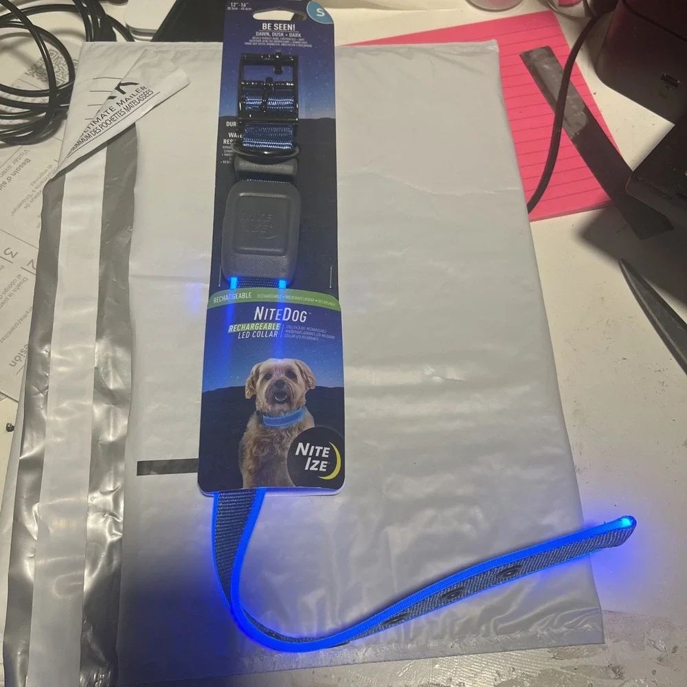 Nite‎ Ize NiteDog Rechargeable Blue LED Collar Light Up Size Small (12''-16'')